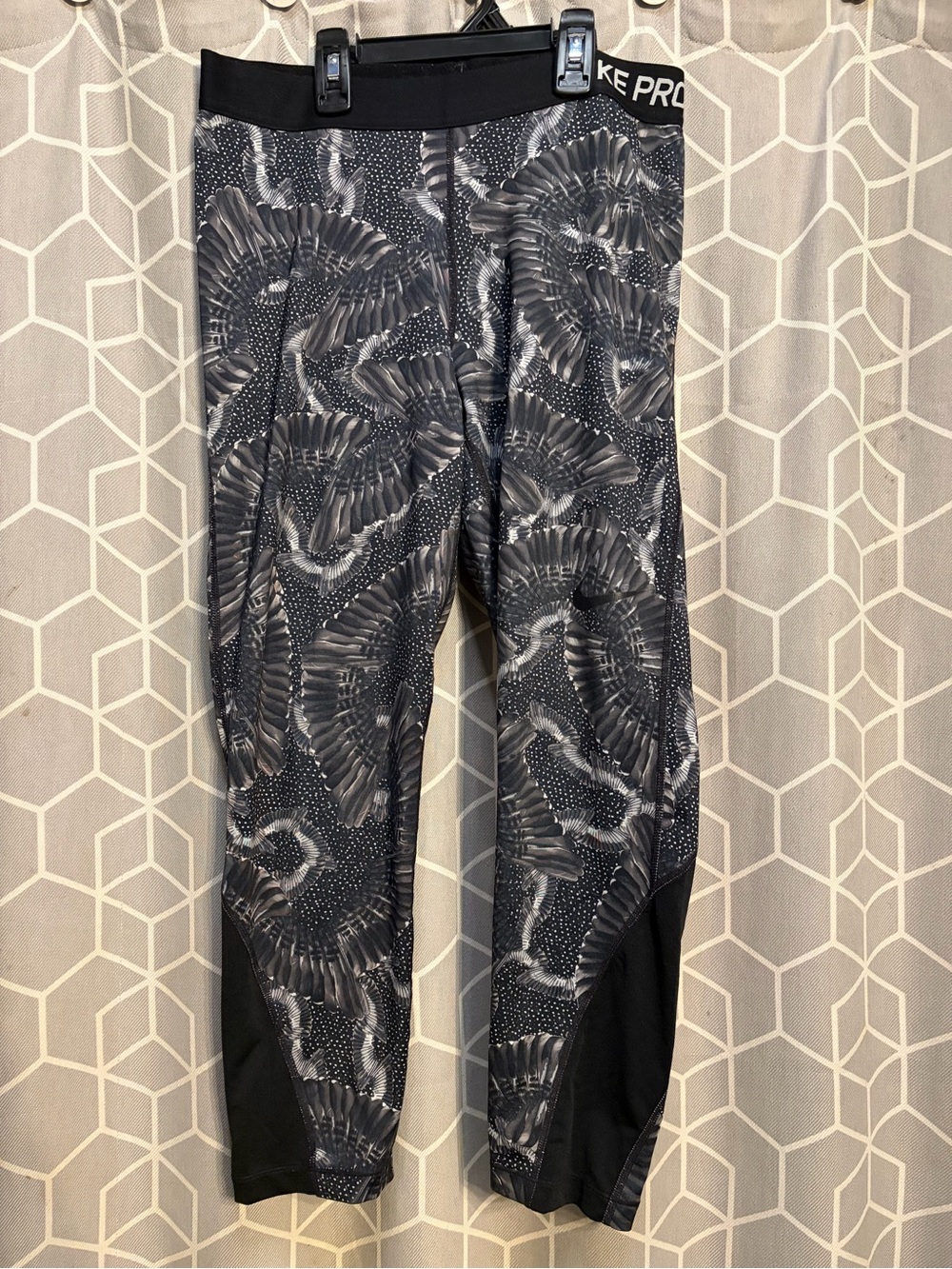 Nike Black & Gray Printed Training Joggers